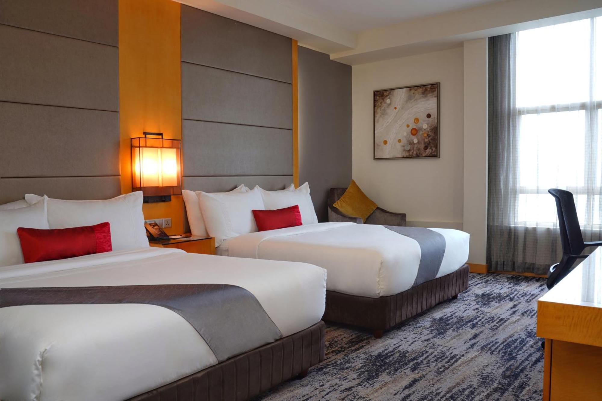The Waterfront Hotel Kuching Eksteriør bilde