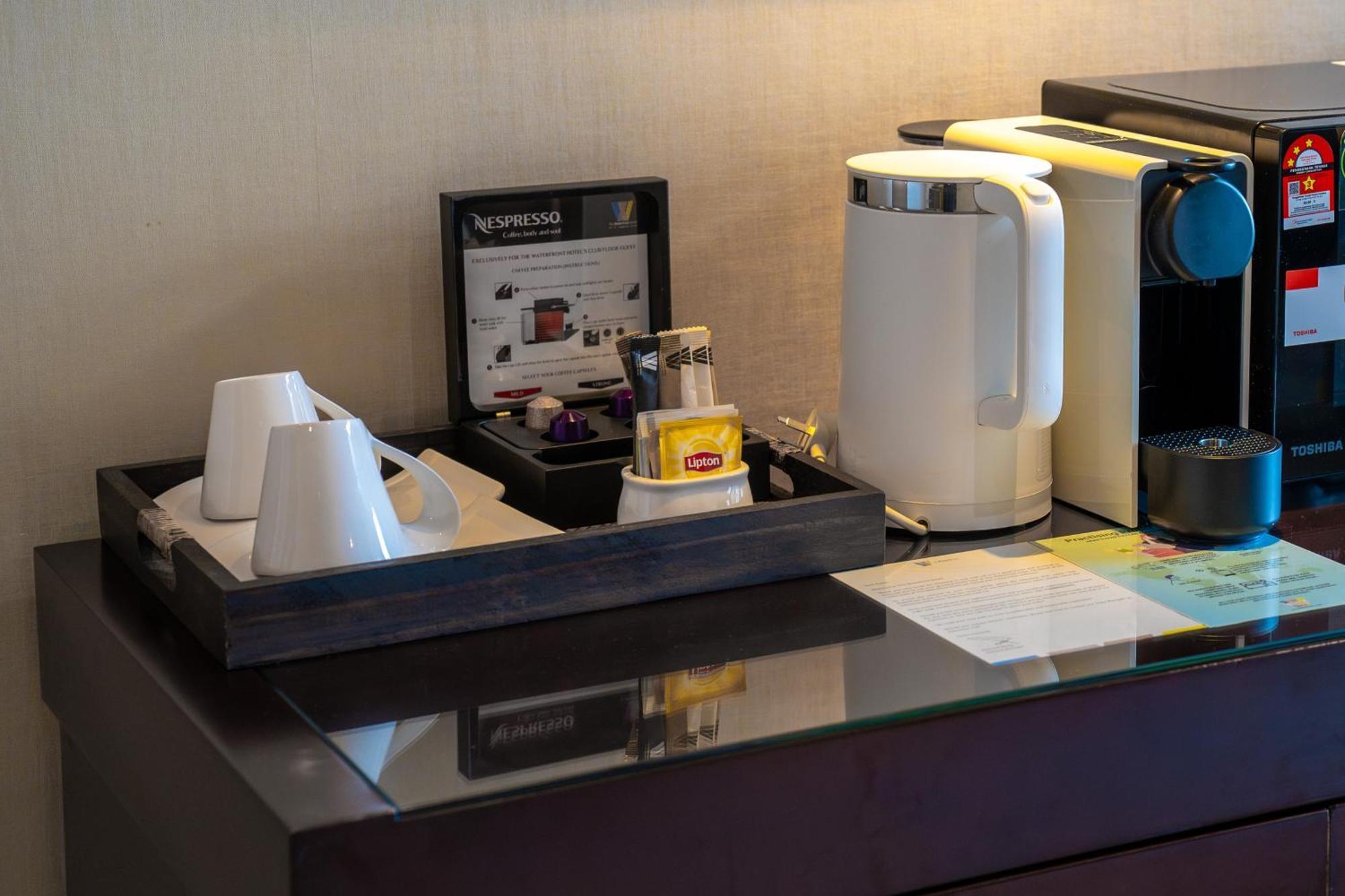 The Waterfront Hotel Kuching Eksteriør bilde A Nespresso coffee machine in a hotel room